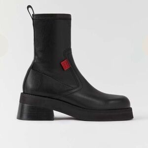 Miista Oliana Black Leather Boots - Size 38 - Like New